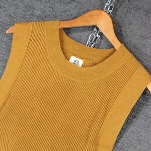 dRA Los Angeles Sleeveless Top